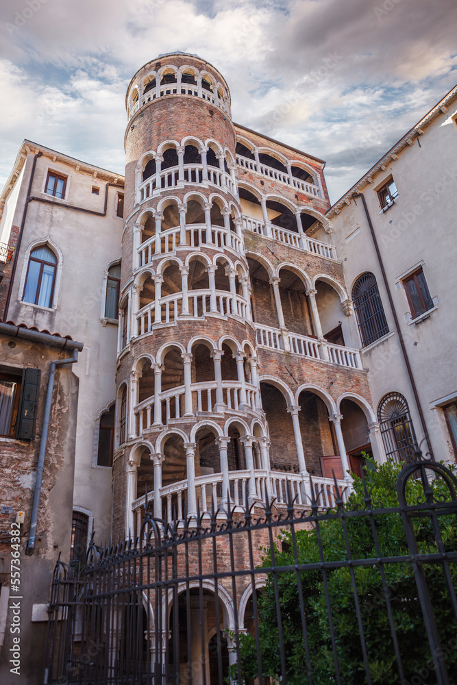 Scala Contarini del Bovolo (Palazzo Contarini del Bovolo), is a small palace known for its spiral staircase, Italy.