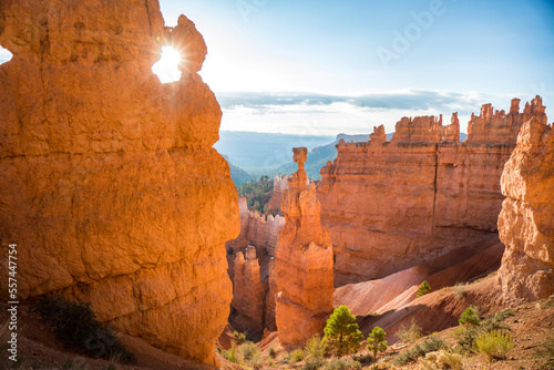 sun rising in bryce canyon