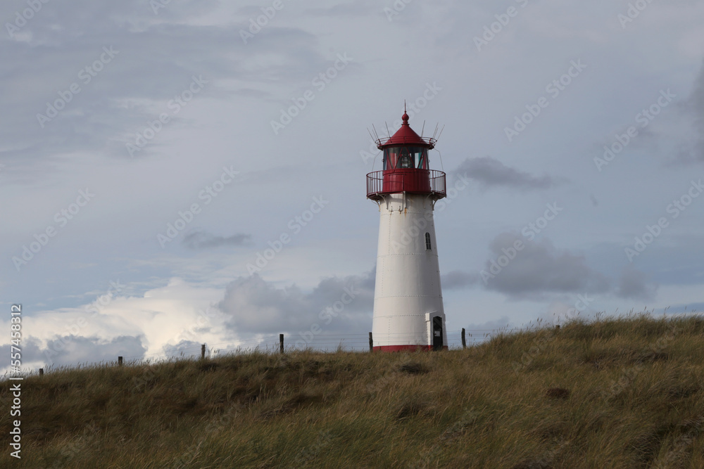 Leuchtturm auf der Nordsee Insel Sylt im Herbst