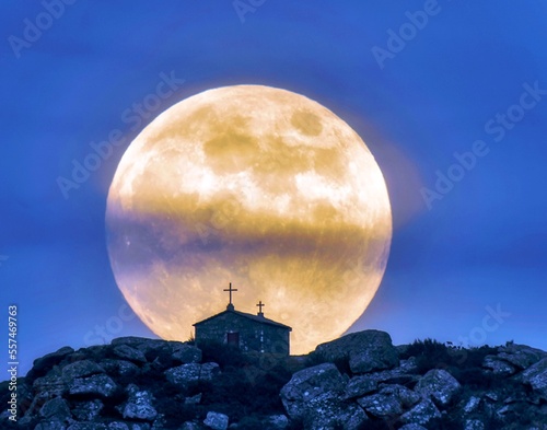 Luna sobre Vimianzo, Galicia photo