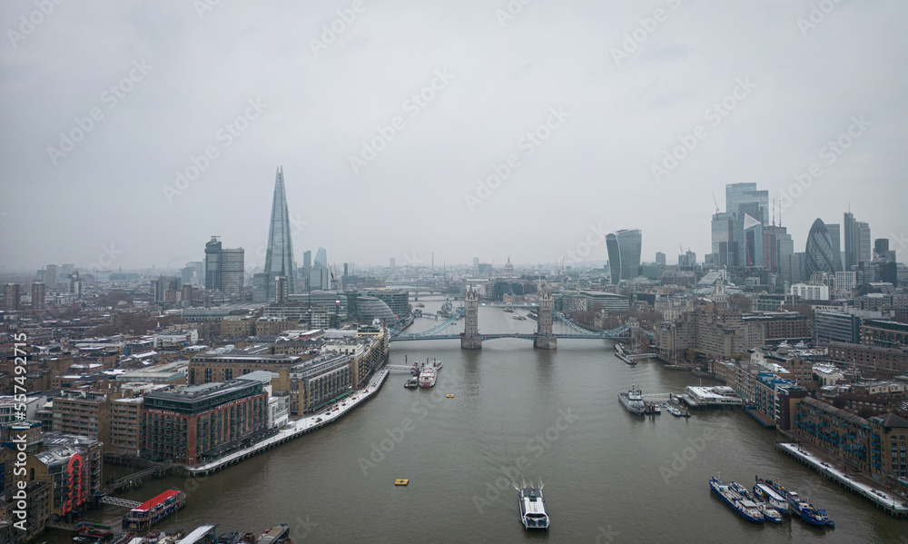 Obraz premium London and Tower Bridge over River Thames on a foggy day - travel photography