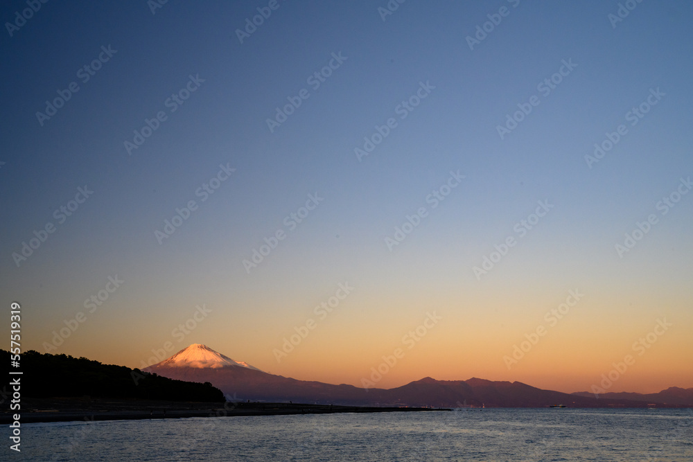 三保の松原　富士山　夕暮れ