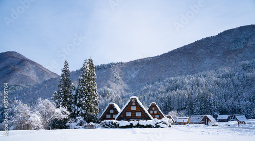 冬の白川郷 三小屋（三連合掌） コピースペース