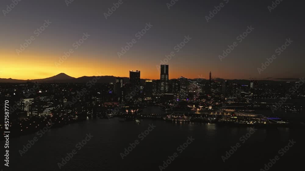 横浜 みなとみらい 夜景 空撮 全景 横浜 みなとみらい 夜景 空撮 全景