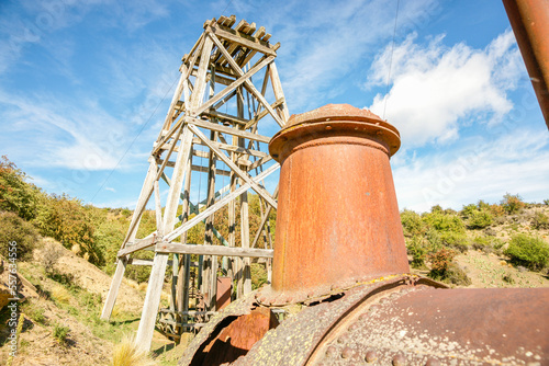 Obraz na plátně Derelict old gold mining machinery and equipment