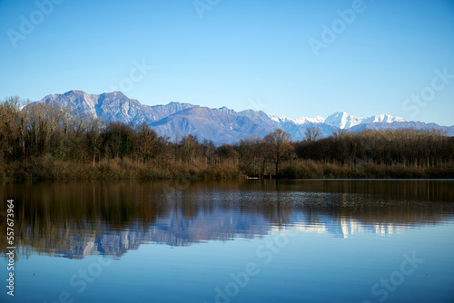 Riflessi sul lago in inverno © Andrea Pittini