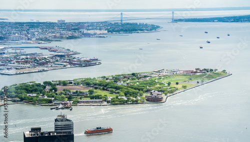 Bild auf Leinwand Aerial photo of Governors Island in New York City