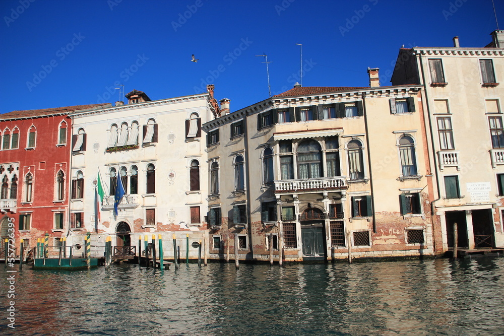 Venise .Détails façades sur grand canal