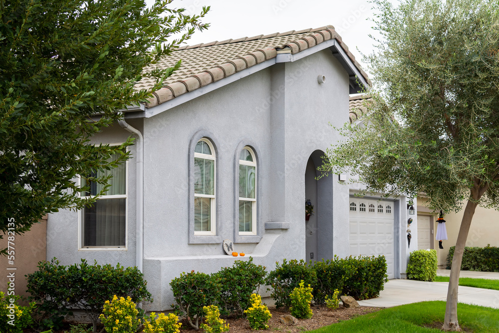 One level single family residence facade, Oasis Community, Menifee, California, USA