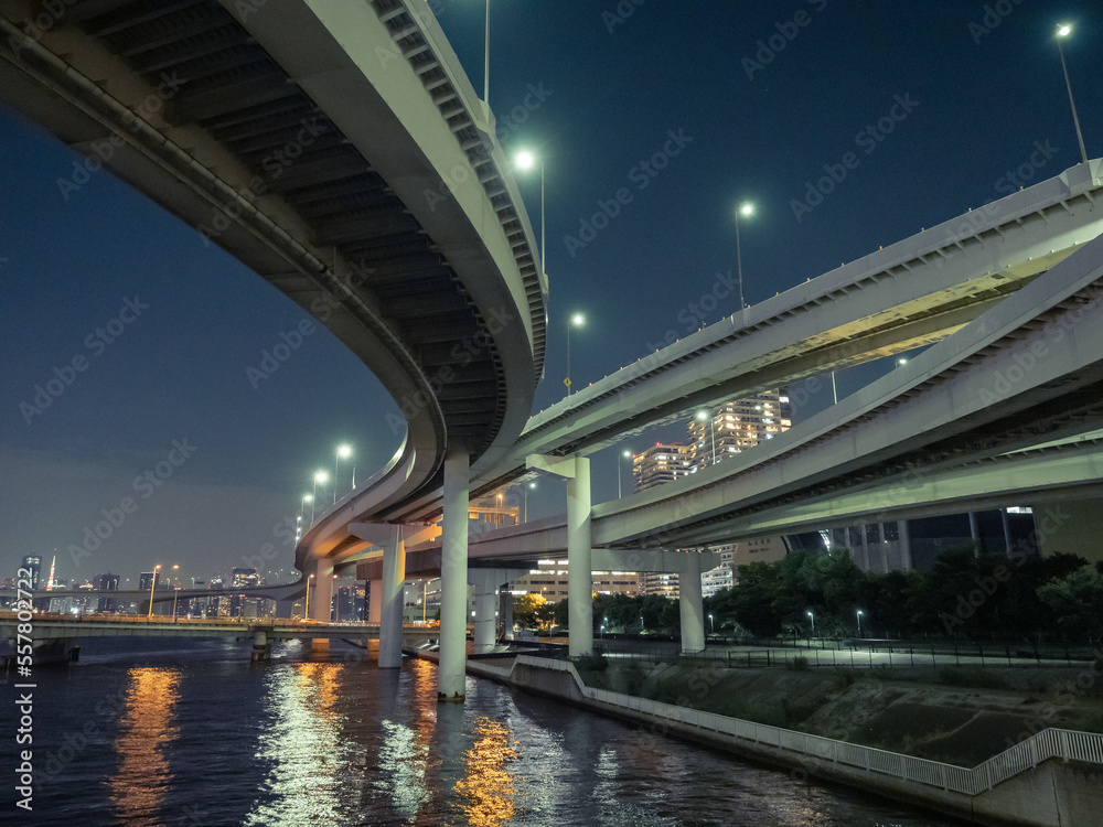 夜の有明ジャンクション