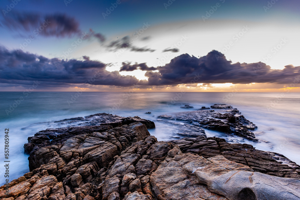 Fototapeta premium Sunrise, Point Arkwright, QLD