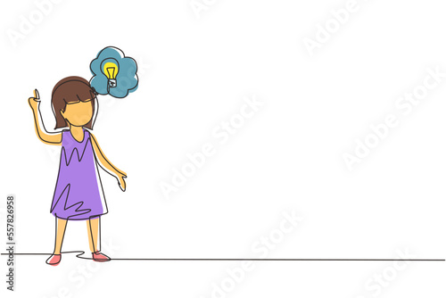 Continuous one line drawing little girl thinking. Kids think creative idea. Bubble with light bulbs sign. Concept of learning and growing children. Single line draw design vector graphic illustration