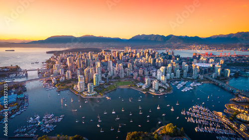Photo Beautiful aerial view of downtown Vancouver skyline, British Columbia, Canada at