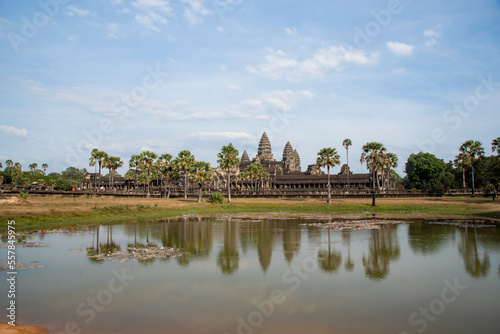 Angkor Wat, the largest religious monument in the world ,Angkor, Cambodia © poonotsuke