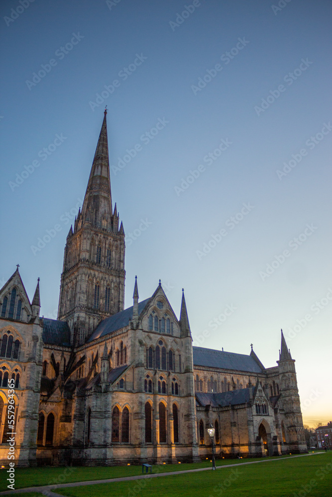Fototapeta premium Salisbury Cathedral, formally the Cathedral Church of the Blessed Virgin Mary, is an Anglican cathedral in Salisbury, England.