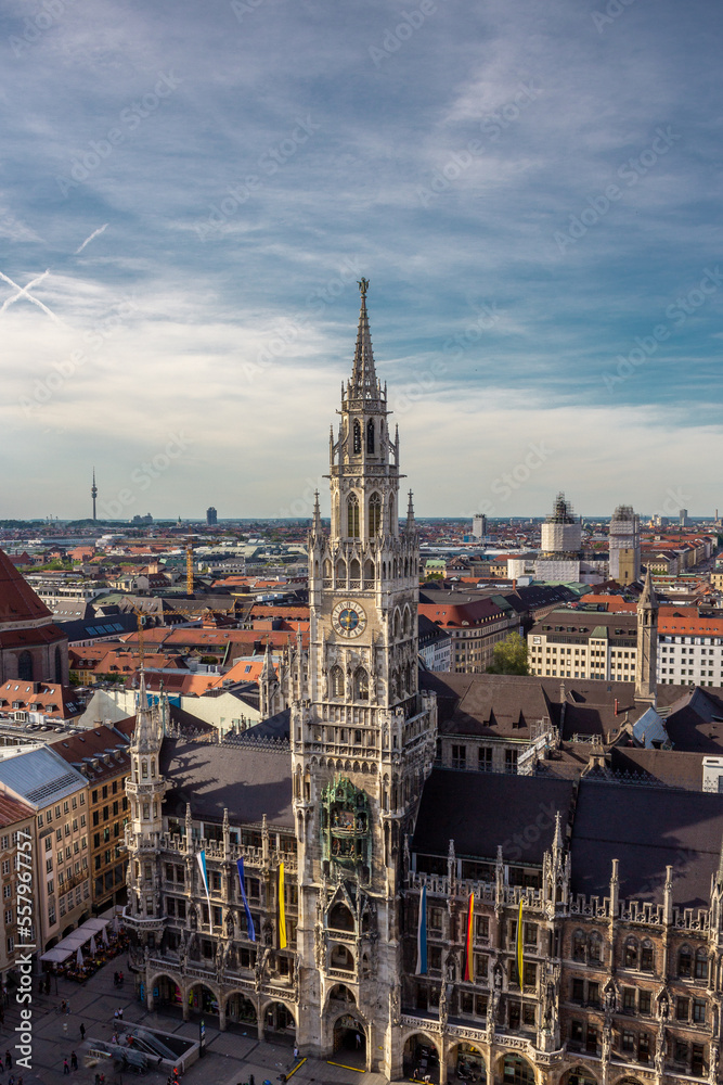 Obraz premium Aerial view on Marienplatz town hall in Munich, Germany
