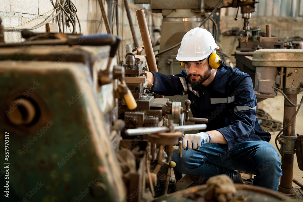 Team of engineers practicing maintenance Taking care and practicing maintenance of old machines in the factory so that they can be used continuously. Team of engineers practicing maintenance Taking care and practicing maintenance of old machines in the factory so that they can be used continuously.