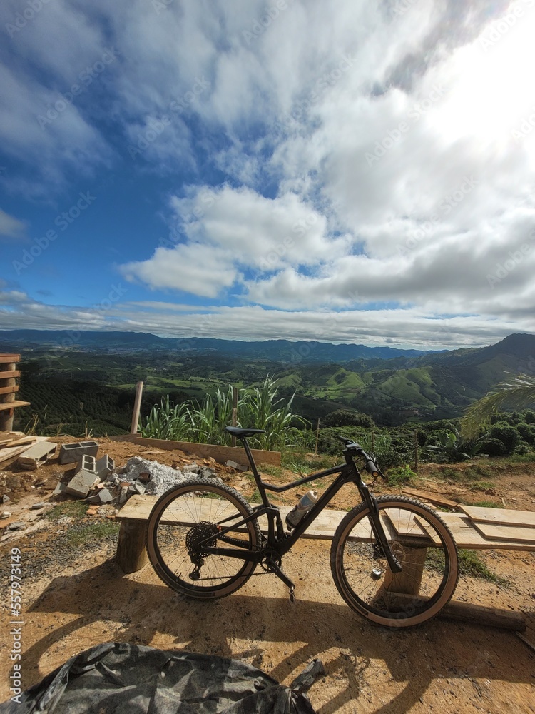 Fototapeta premium Paisagem mirante mtb