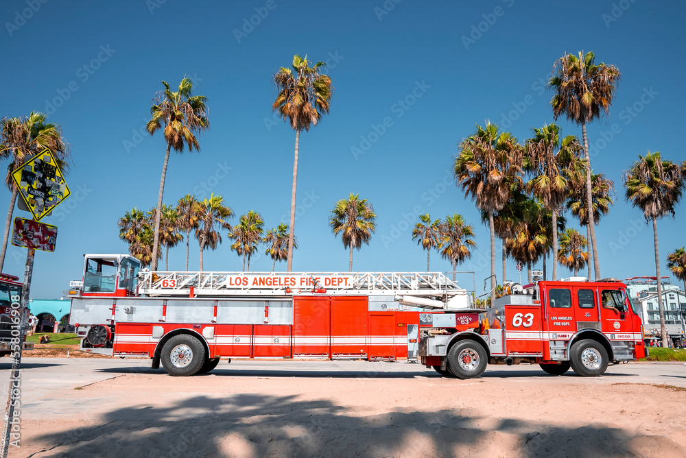 Fotka „Los Angeles, USA. September 20, 2022. Red fire rescue vehicle ...