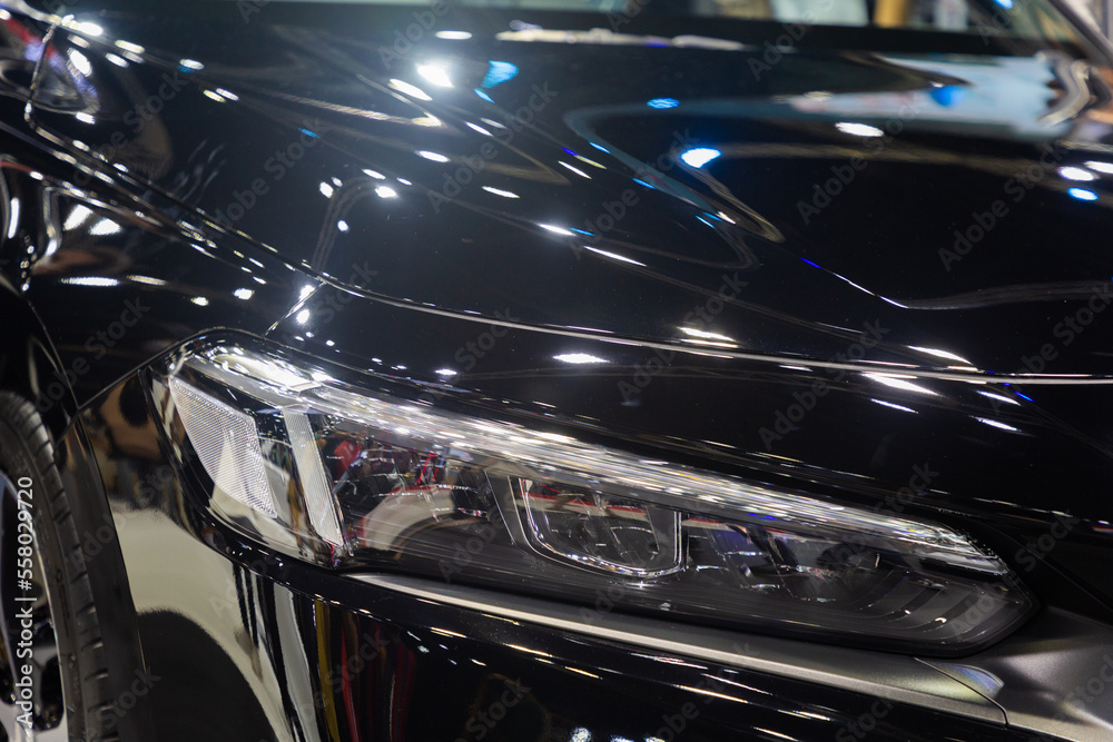 Projector headlights are LED lights for new cars