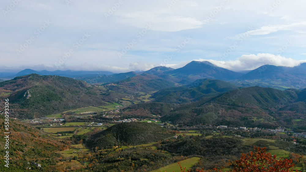 Vallée de l'Aude à Quillan, panoramique view of a valley from a belvedere