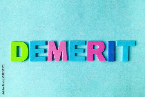 デメリット　DEMERIT