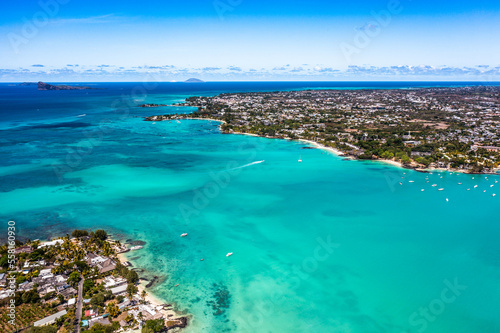 Billede på lærred Grand Baie, Mauritius - aerial landscape view of the bay entrance, the coastline