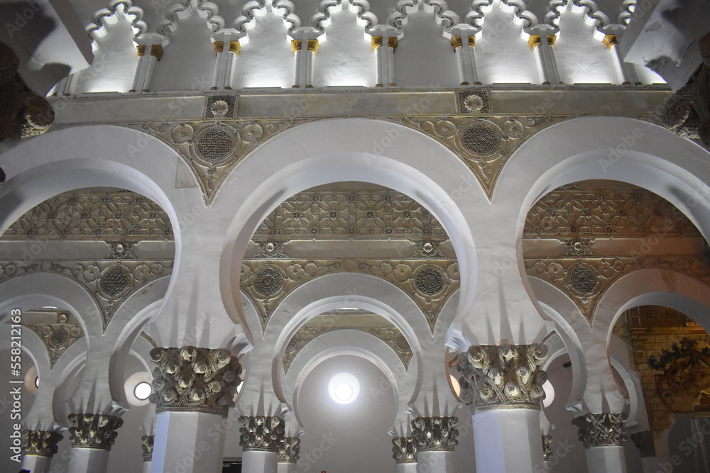 Fototapeta premium Sinagoga de Santa María la Blanca en Toledo
