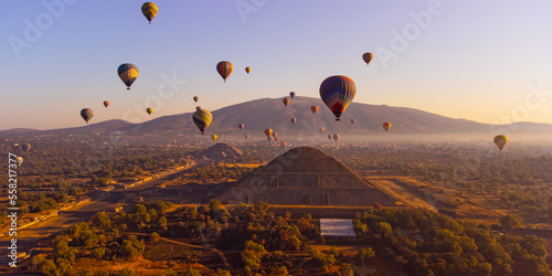 Sunrise on hot air balloon over the Teotihuacan pyramid