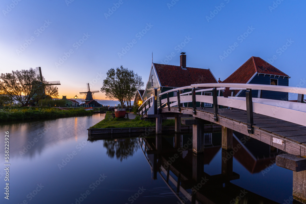 Idyllic stillness in the evening in Zaandam