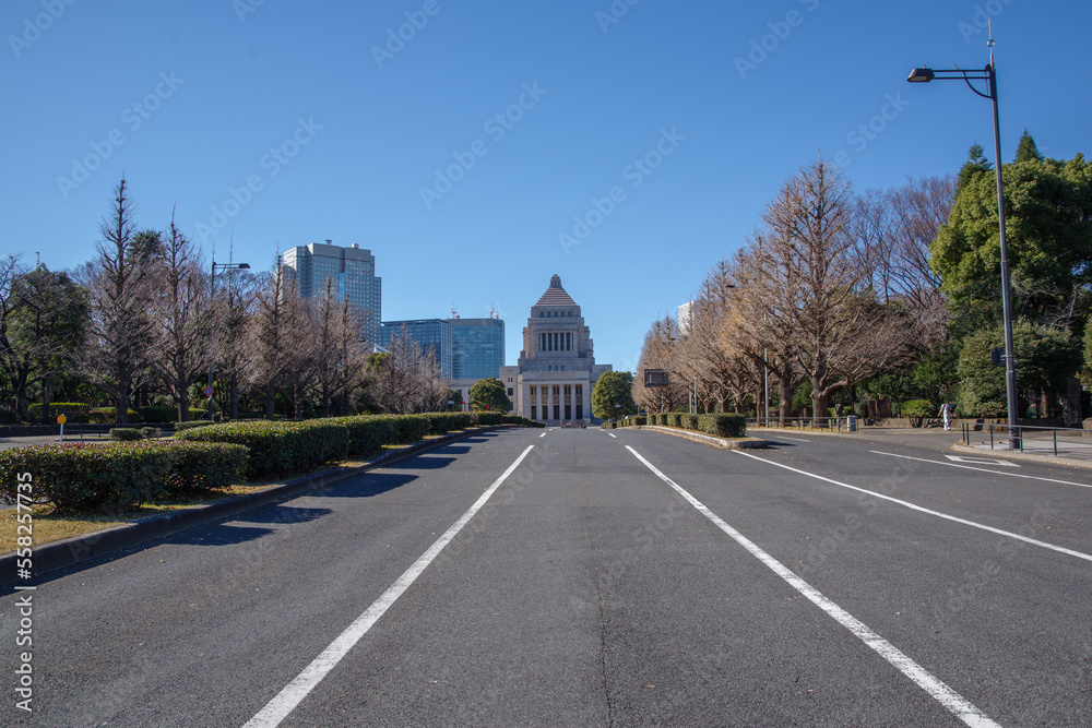 国会前交差点から見える永田町と霞ヶ関の風景