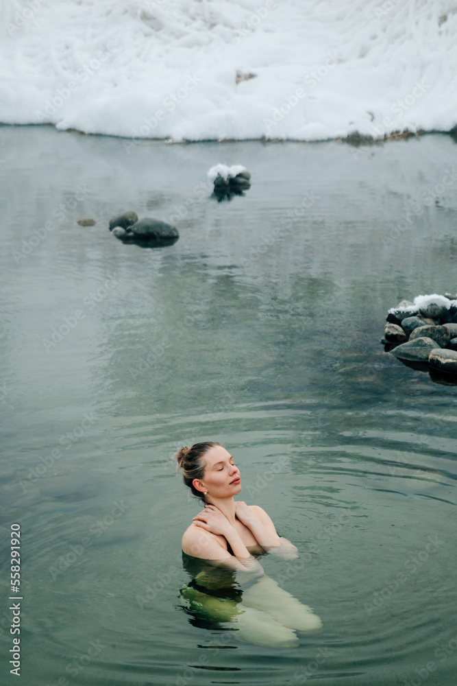 Fototapeta premium Woman relax in warm springs water