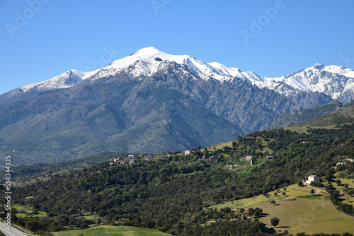 Monts enneigés du Cortenais. Corse