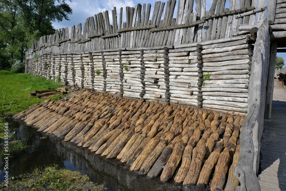 Stanowisko Archeologiczne Klasa 4 Historia Gród w Biskupinie, stanowisko archeologiczne, architektura, park, stary