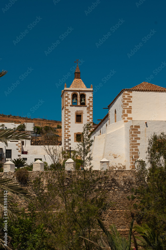 Alte spanische Kirche