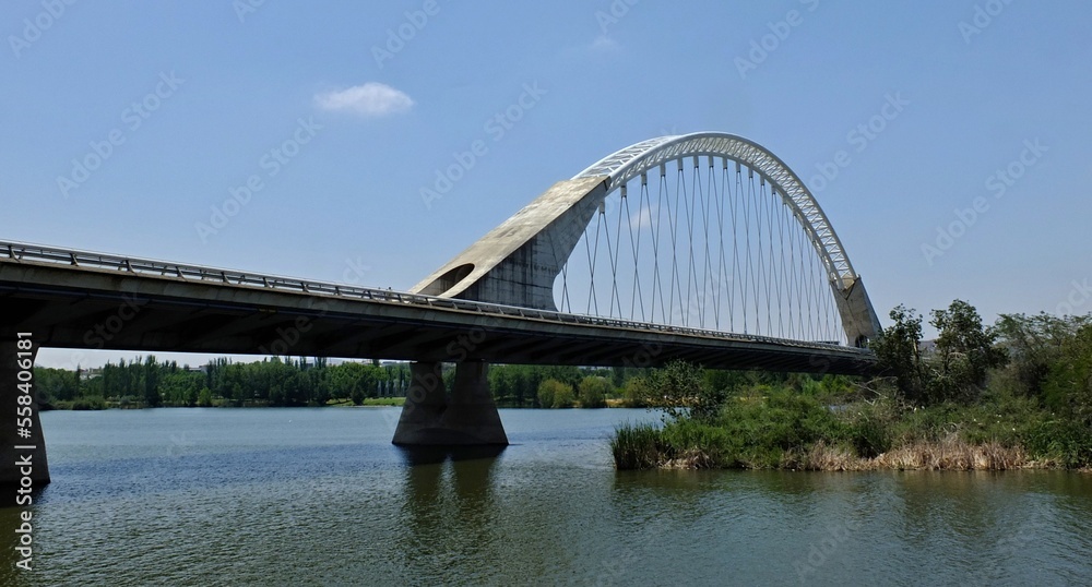 Obraz premium Lusitania bridge in Merida, Extramadurab - Spain