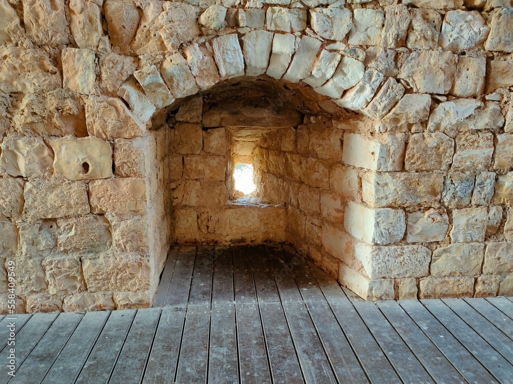 Obraz premium The ruins on the hilltop of the historical Yehiam Fortress National Park, Israel