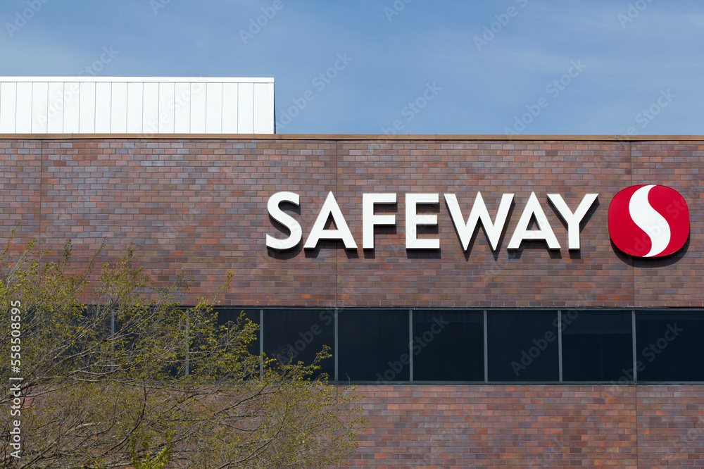 Pleasanton, CA, USA Mar 5, 2020 SAFEWAY sign is seen at the American supermarket chain