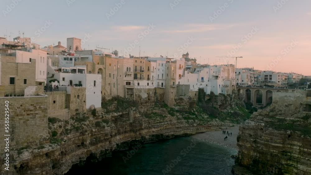 Polignano a Mare - Lama Monachile
