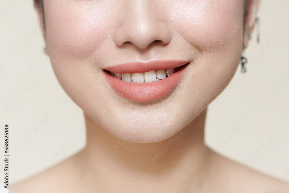 Obraz premium closeup of smile with white healthy teeth