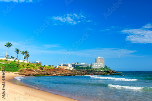 Patience beach with calm and transparent waters on a sunny day in the city of Salvador in Bahia © Fred Pinheiro