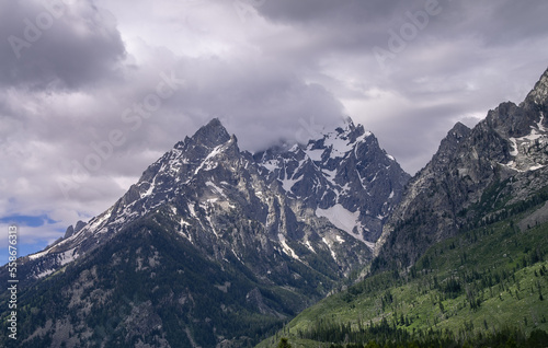 Peaks of Grand Teton © Borek