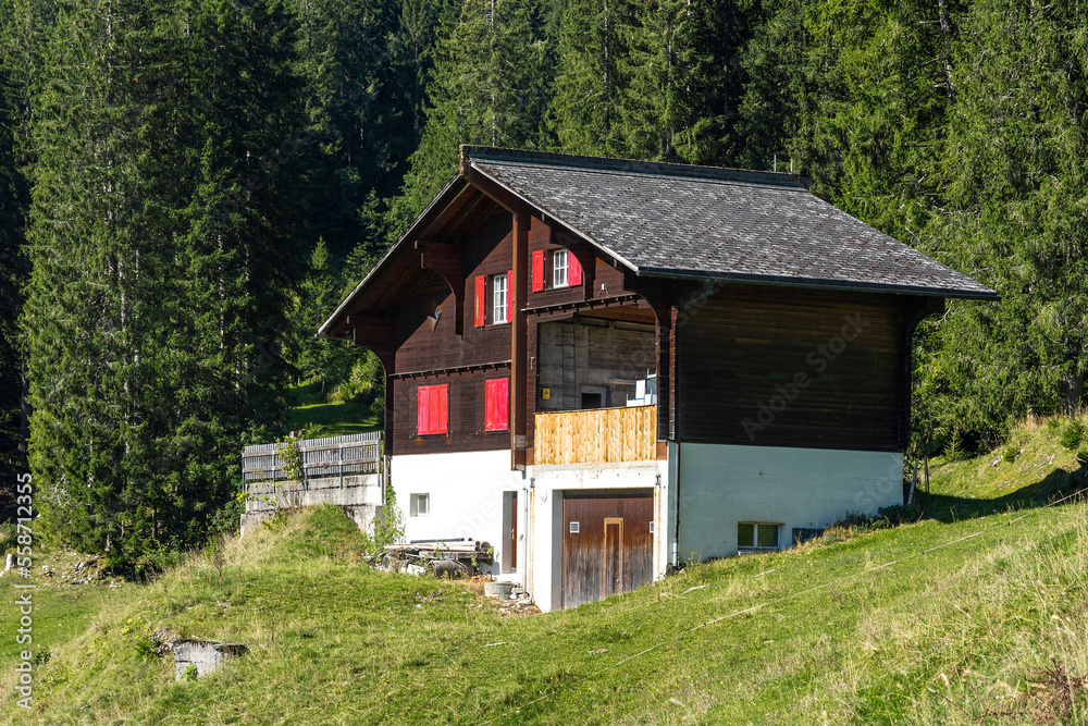 Fototapeta premium Bergrestaurant Alp Gädeli auf der Klewenalp