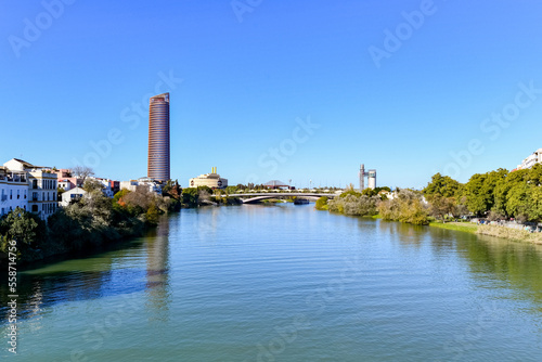 Sevilla Tower - Sevilla, Spain © demerzel21