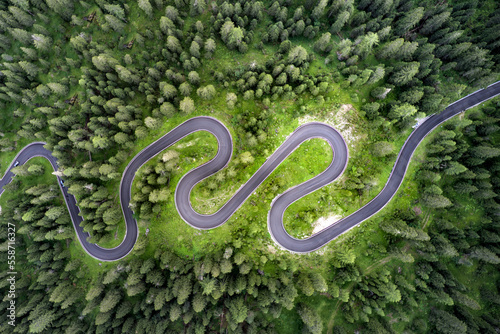 Obraz na płótnie Snake Road - Dolomites, Italy w salonie