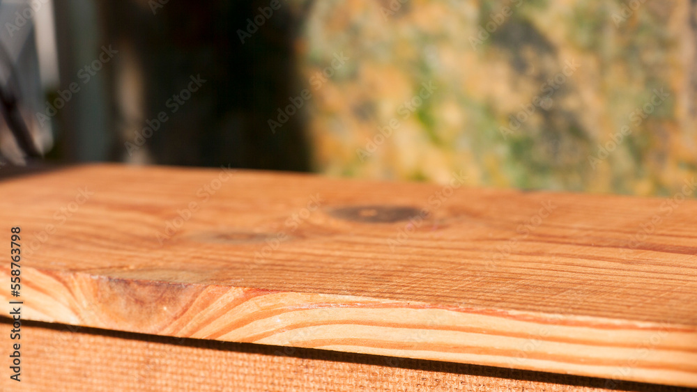 Nudos en superficie de madera