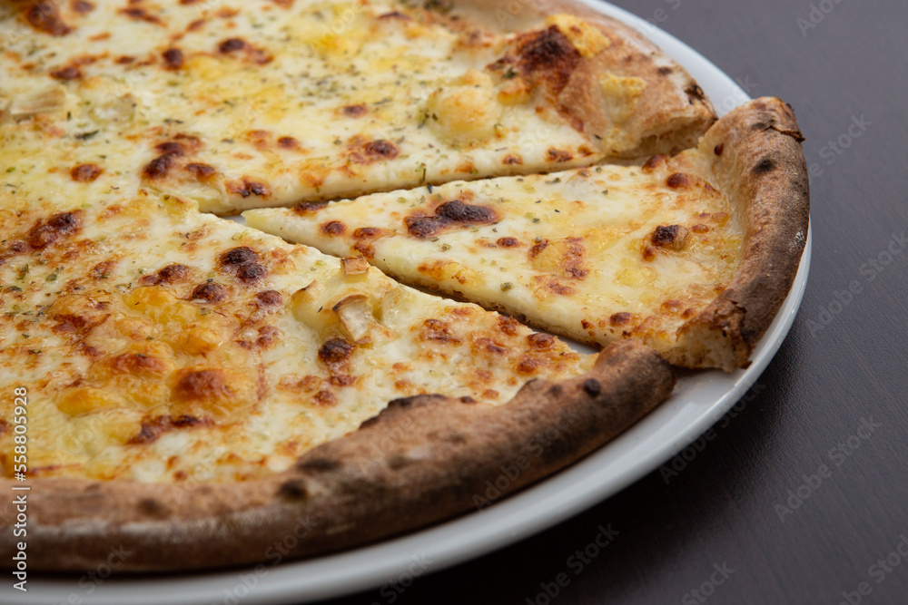 Pizza 4 cheese Pizza 4 cheese