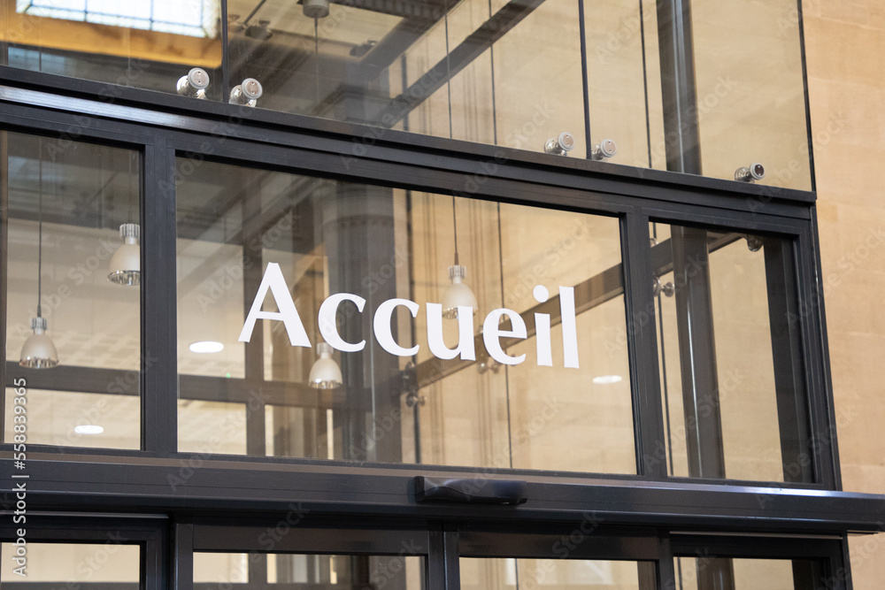 accueil in french text panel means welcome entry reception on the office windows