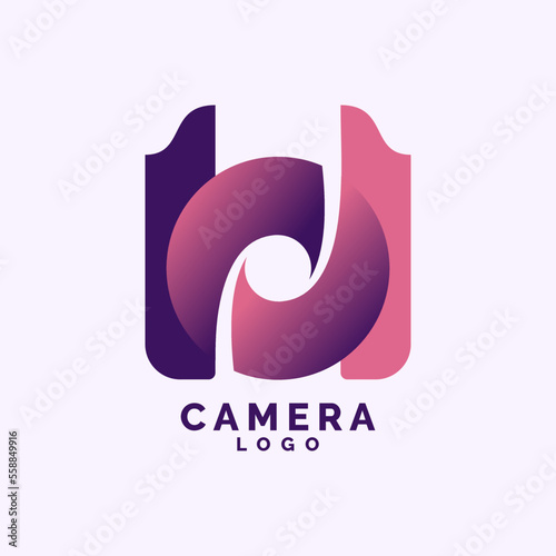 A logo that combines the letters B and D which looks like a camera