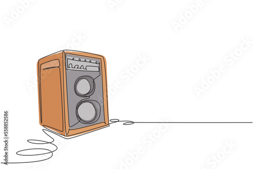 Single continuous line drawing Sound speaker in wooden body. Music loudspeaker, sub woofer acoustic stereo musical equipment icon. Party sound. Dynamic one line draw graphic design vector illustration